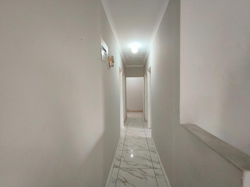 4 Bedroom Property for Sale in Mthata Eastern Cape